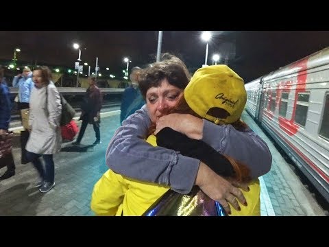 Видео: ВСТРЕЧА С СЕСТРОЙ ПОСЛЕ ДОЛГОЙ РАЗЛУКИ / САМОЕ ГРУСТНОЕ ВИДЕО ДО СЛЕЗ