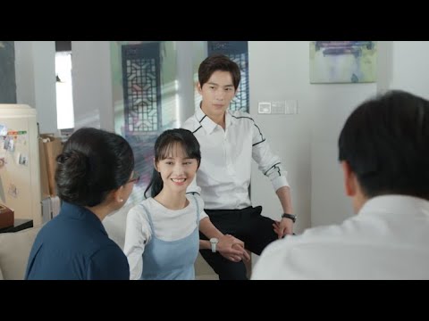 Видео: Вэйвэй впервые встретила родителей Сяо Най, и поведение Сяо Най смутило ее.