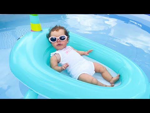 Видео: РЕБОРН КУПАЕТСЯ В БАССЕЙНЕ! ПОКАЗЫВАЮ НОВЫЙ МОЛД! ОЧЕНЬ МНОГО ПОКУПОК!!!