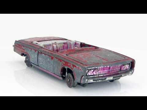 Видео: Реставрация и реставрация литой модели автомобиля Corgi Chrysler Imperial с клюшками для гольфа.