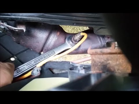 Видео: Как заменить оба датчика кислорода на Subaru