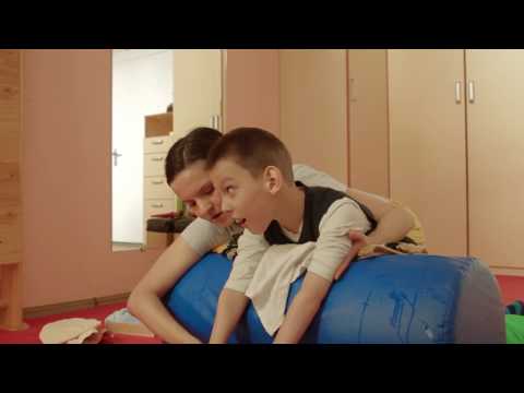 Видео: Как установить контакт с особым ребенком