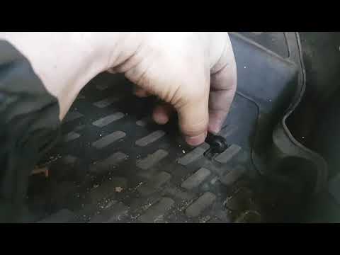 Видео: Замена салонного фильтра primera p12