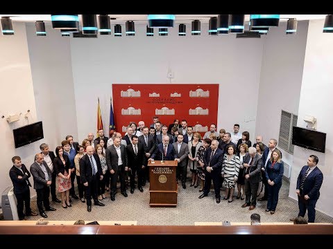 Видео: Новинарски прашања и одговори, ПВРМ Заев и ПСРМ Џафери, 27.04.2018