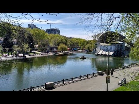 Видео: Парк Глобы (Чкалова) в Днепре. Если что, то там была реставрация.. типа..