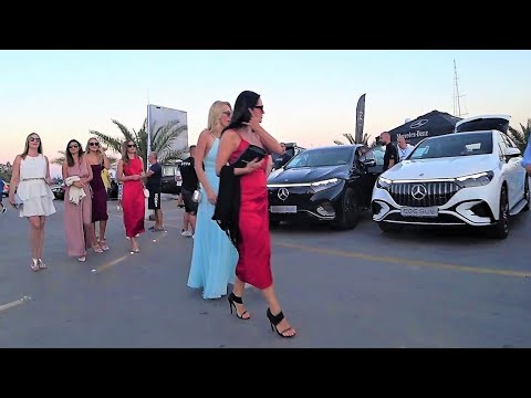 Видео: Sveti Vlas Walk 2023 Bulgaria Summer Walking at the Sunny Beach Riviera - Свети Влас, България