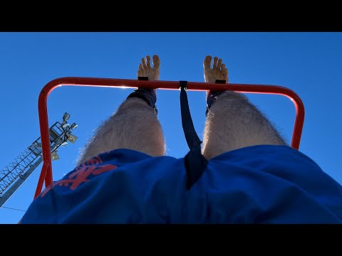 Видео: отзыв ГРАВИТАЦИОННЫЕ инверсионные ботинки | Крюки для ног | что делать если болит спина БОЛИ в спине