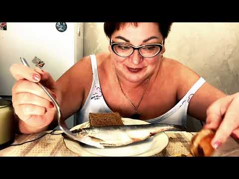 Видео: МУКБАНГ/Без селедки никуда🙈/Но кишки почистила