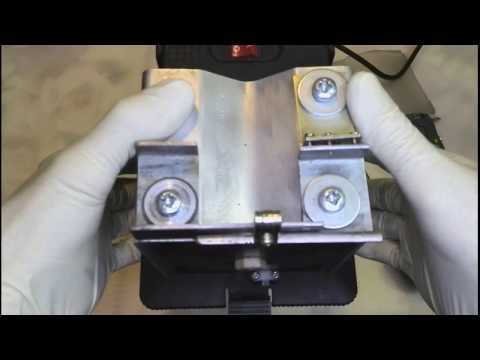 Видео: Самодельная машинка для утончения, шерфования, брусовки края кожи. Часть 2. Демонтаж.