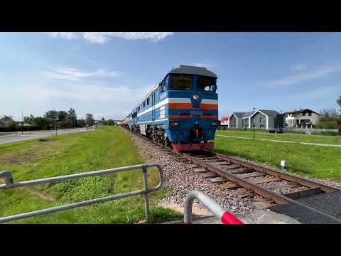Видео: Тепловоз 2ТЭ116-1034 с цистернами Орлен в Тарту/ 2TE116-1034 with Orlen tank cars in Tartu