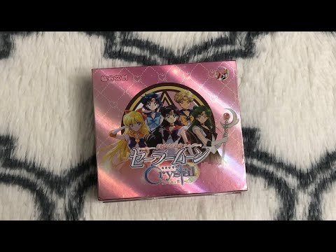 Видео: Распаковка карточек Sailor Moon