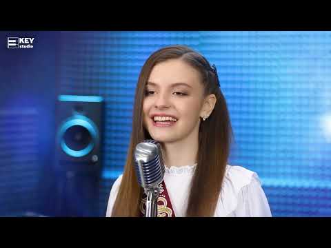 Видео: Марина Гринева "Школа" (2022)