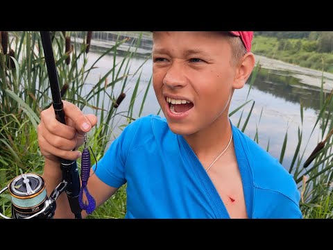 Видео: Щука напала и порвала плечо😲