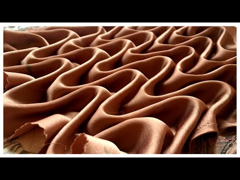 Видео: Техника обработки ткани «Волна» | Урок по канадской сборке | Узор «Зигзагообразные волны»