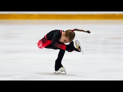 Видео: Урааа, соревнования!!! Год без стартов!!! Первый прокат, нервы, слёзы и борьба!!! Figure skating ⛸