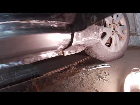 Видео: МАЗДА  3 .Как заменить и покрасить пороги