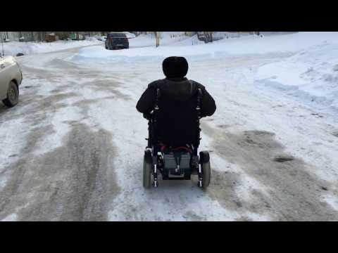 Видео: Модернизация коляски с электроприводом