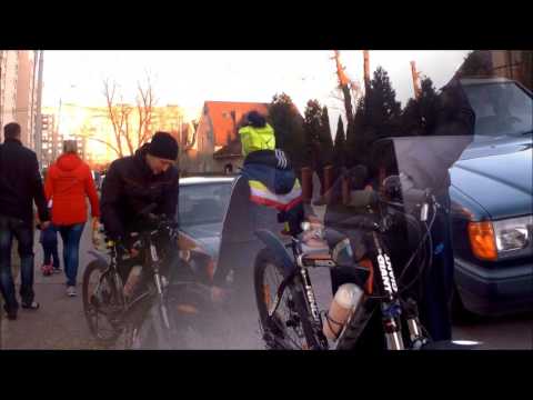 Видео: погрузка великов в авто