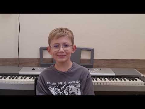 Видео: Под шёпот осенней листвы