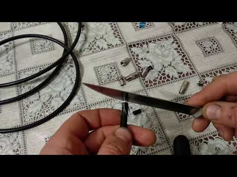 Видео: Как установить АНТЕННЫЙ РАЗЪЁМ на КАБЕЛЬ, правильно. Паять не надо! Инструменты - НОЖ и плоскогубцы.