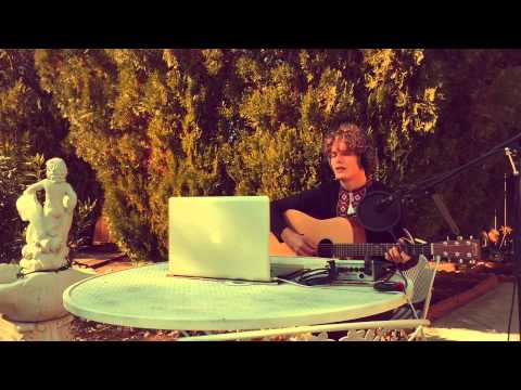 Видео: Oleksii Sachenok - Обійми (acoustic cover)