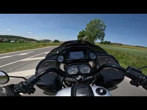 Видео: Флагман марки и папка всех турингов. Почему он так хорош? Тест-райд Harley-Davidson Road Glide 114