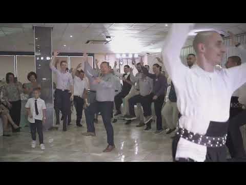 Видео: ● Как се чука пипера? ● Изненада от ансамбъл "БЪЛГАРИН" за младоженците