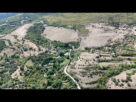 Видео: Полет някъде над село Горно Лешко 