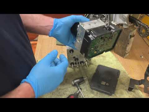 Видео: Ремонт ABS BMW R1200GS, часть 2