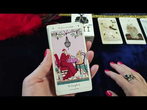 Видео: ОБЗОР ТАРО КАРЛОТИДЫ - колода 2021 года от испанской художницы Карлоты Сантос