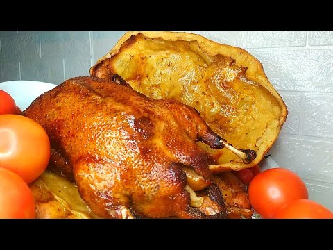 Видео: Старинный Рецепт "Рождественской Утки" Рецепт 30-х годов Сейчас так Никто не Готовит, а зря!