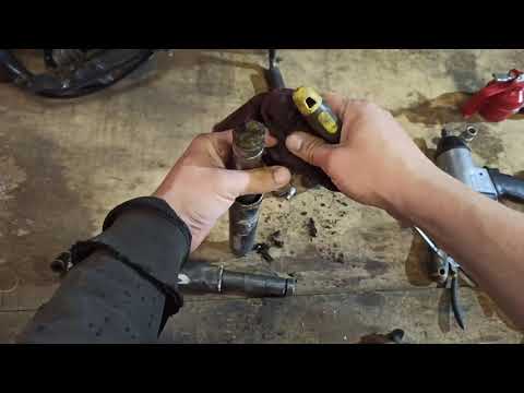 Видео: Ремонт Вилки Honda Dio AF-34 Белая