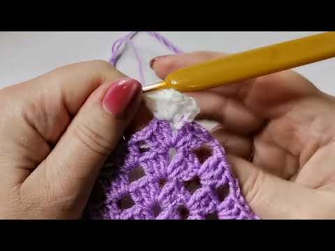 Видео: Как поменять цвет нити в бабушкином квадрате