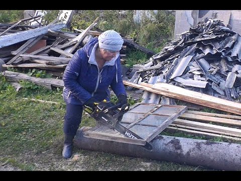 Видео: Вся деревня заглядывает в окна