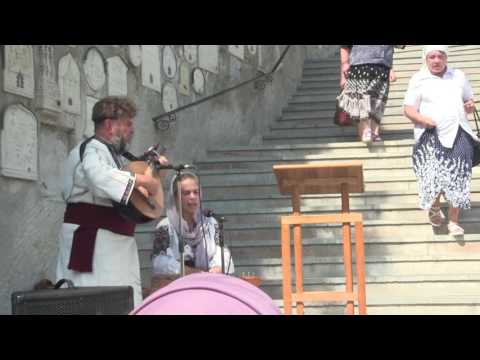 Видео: Василий и Анастасия Жданкины, песня 7, "Уж ты ветка бедная", 28 августа 2016 г.