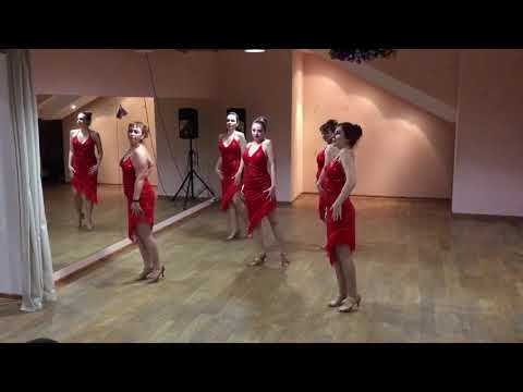 Видео: Латина соло танец Танго