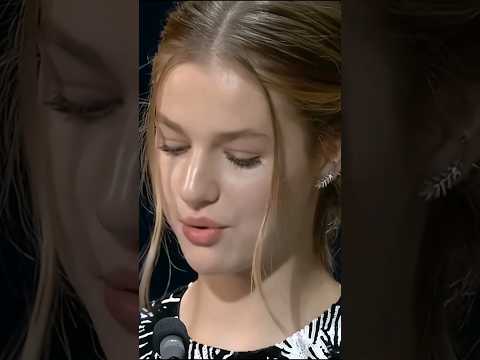 Видео: Очень харизматичная принцесса Леонор Астурийская💖#princessleonor