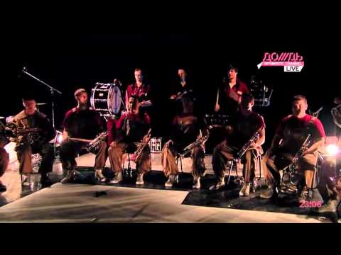 Видео: Оркестр Мечты Олега Меньшикова с необычным спектаклем