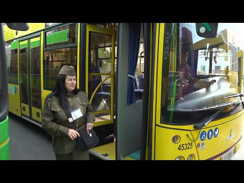 Видео: Автобус Победы вышел на маршрут!