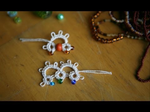 Видео: Фриволите - №2 Добавление бисера (b): метод первый от RustiKate