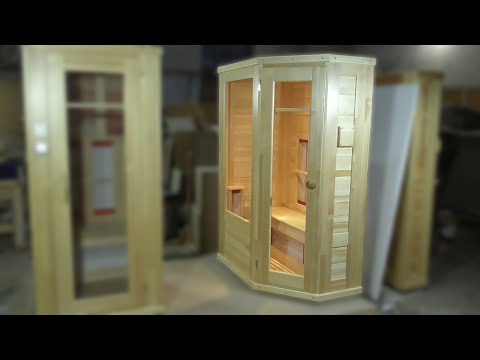 Видео: Видеообзор двухместной кедровой ик-сауны с дверью в "срезанном" угле