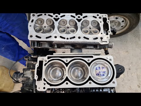 Видео: Ремонт двигателя гидроцикла GTR / RXP /RXT / GTX сборка двс после гидро удара / rotax 4-tec 1503