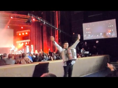 Видео: Исус Ангелов е гост на Милена Славова в -" зала 1 на НДК"