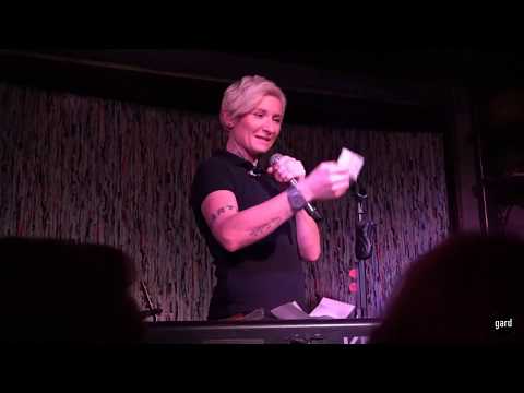 Видео: Диана Арбенина отвечает на записки (квартирник 21.12.2019) часть 1