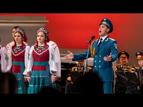 Видео: «Поклонимся великим тем годам», солист – Максим Маклаков, февраль 2025