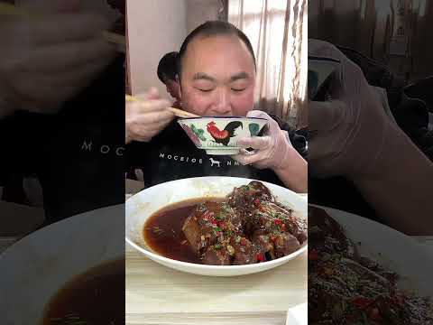 Видео: Свиные рысаки