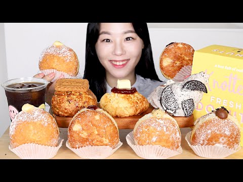 Видео: SUB) ASMR Кремовый пончик Мукбанг 🍩 Хлеб Десерт Круассан Булочка Ест звук