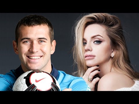 Видео: ТОП 10 ЖЕНЫ ФУТБОЛИСТОВ