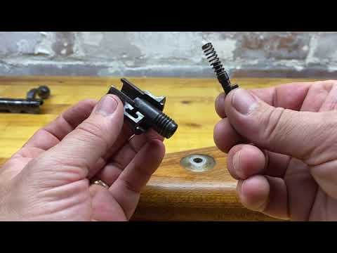 Видео: Снятие, разборка и сборка затвора K98 Mauser