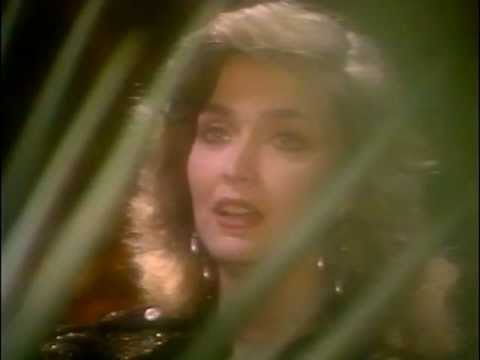 Видео: "Приятелите винаги остават" 2 Rossi Kirilova@ Official video